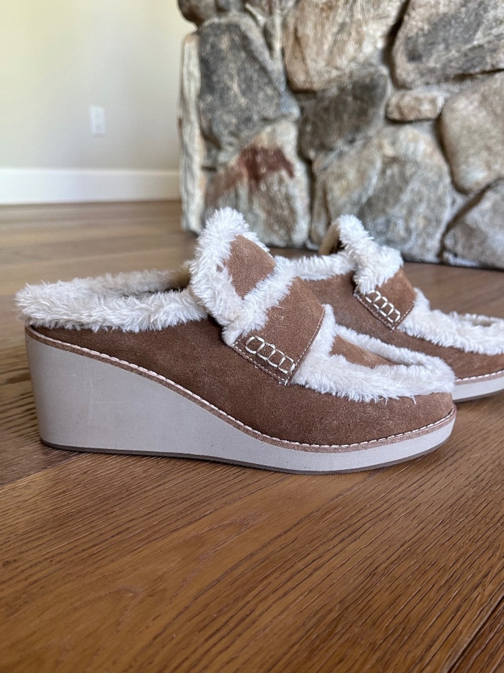 Donald Pliner Jackpot Brown Leather Faux Shearling Mule Size 8 - Picture 6 of 13